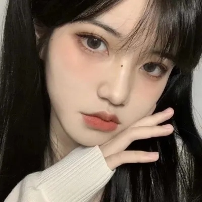 18张真人版简单耐看女生头像 快收藏来换头像