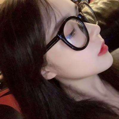 13张高清御姐风女生头像合集