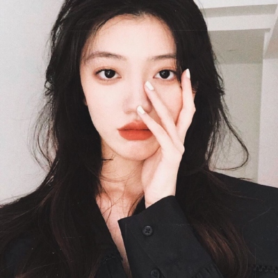 20张自带年代感的小众复古女生头像