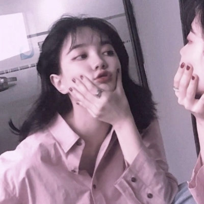 22张超潮女生头像合集 高清时尚又好看