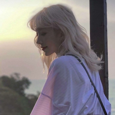 15张超好看的女生真人微信头像，快存起来用