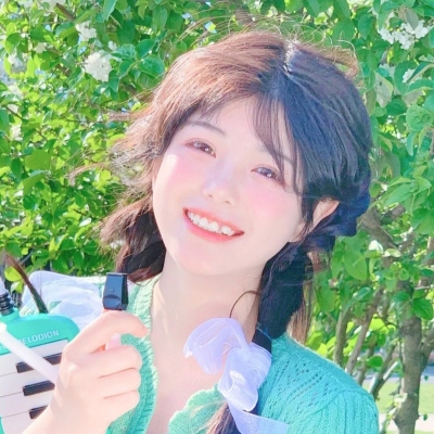 小脸头像网更新14张女生小清新单纯头像