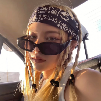 10张超酷超潮的欧美女生优质头像 直接抱走