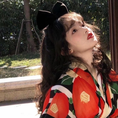 女生高清好看微信头像合集 共10张