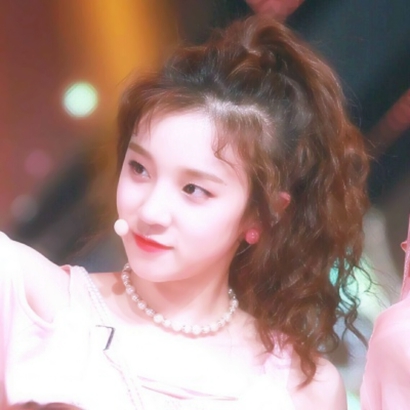 宋雨琦可爱高清头像合集 28张明星头像素材