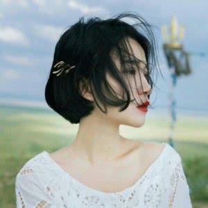 短发拂面带字头像 简简单单也很戳人