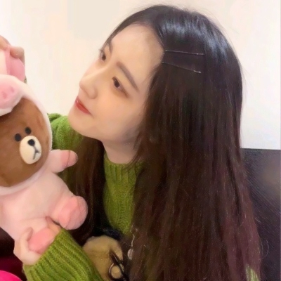 同一女生真人高清头像合集 16张好看的女生头像