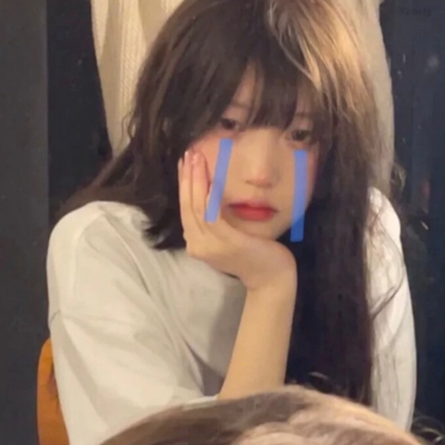 超火的ins风温柔干净女生头像，共19张可直接用