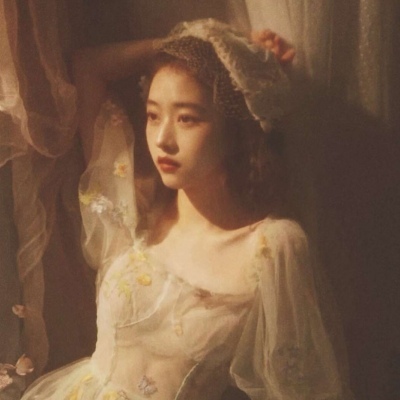 氛围感拉满！复古ins风高级感女生头像合集共9张
