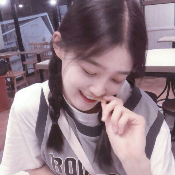 双人真人闺蜜头像 28张高清一人一张好看的同性闺蜜头像