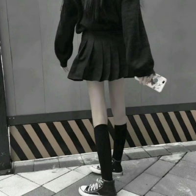 QQ优质玩网女生头像（24张）