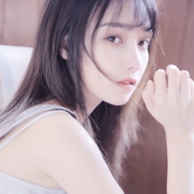 36张高清冷艳高冷风女生头像合集