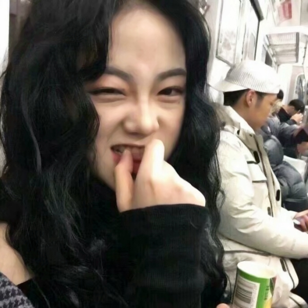 25张高清气质女生微信头像 五官精致好看的女头合集