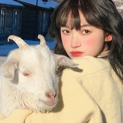 12张真人女生头像美图合集|小脸头像网更新