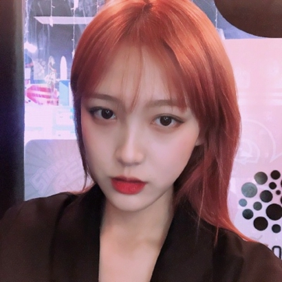 44张高清彩发女生头像合集 挑花眼的绝美发色头像库