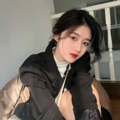 20张超好看的女生人物头像合集