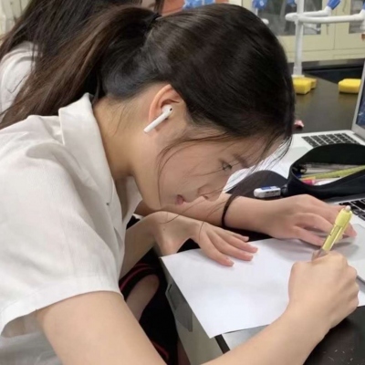 11张干净清爽的女生真人头像合集