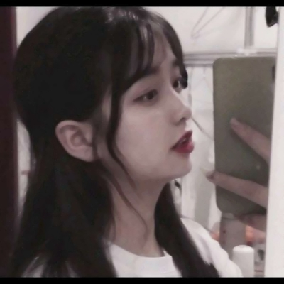 36张最新不露脸高清闺蜜头像合集 新潮女生头像素材