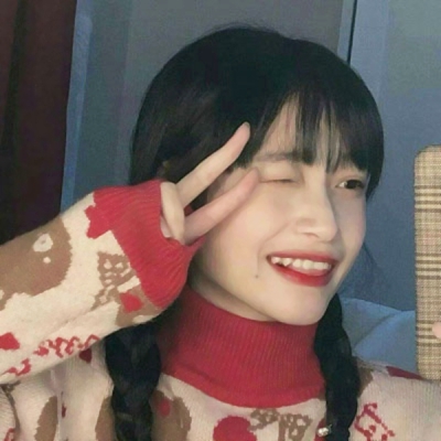 22张超潮女生头像合集 高清时尚又好看