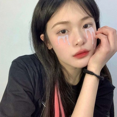 热门女生网红头像合集 14张高清漂亮图