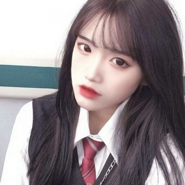 17张超高清漂亮女孩真人微信头像合集