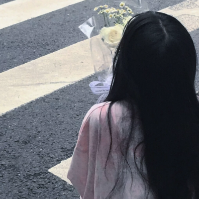 超火的ins女生头像合集，13张高清图直接存