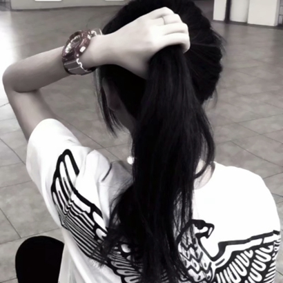 15张高清潮酷女生个性头像 氛围感拉满