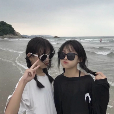 高清真人闺蜜头像合集 36张好看的高清真人款精选
