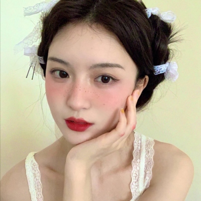 14张质感拉满的高清真人女生头像 快来收藏