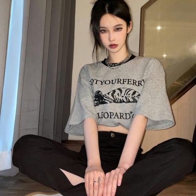 女生真人网红微信头像合集 共14张好看的款