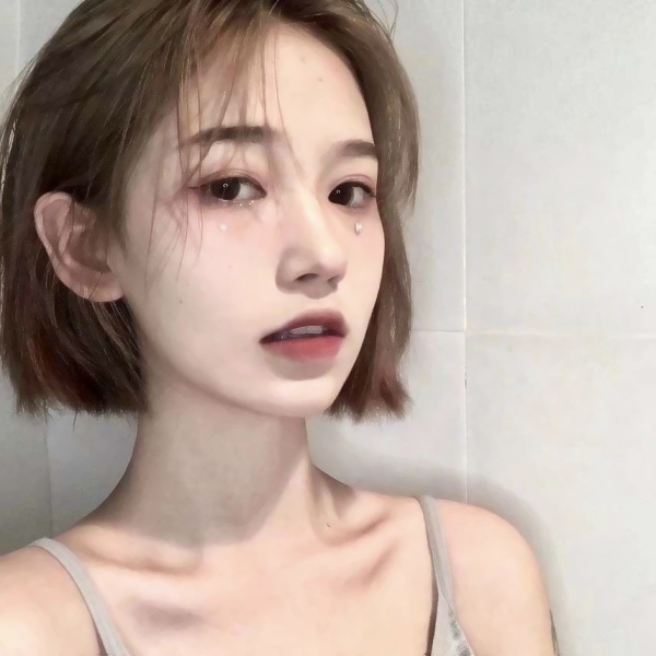 14张高清露脸御姐风闺蜜头像 好看又实用