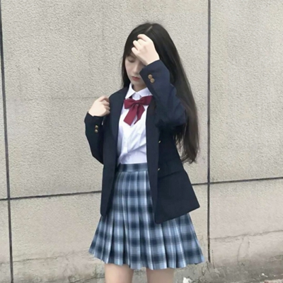 24张高清好看的JK制服女生头像合集