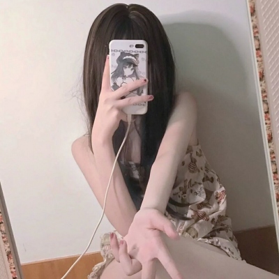 超火的女生QQ头像合集 8张高清无水印