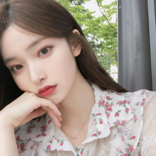 30张超好看的超清唯美女生头像整理出来啦