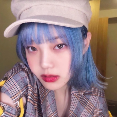 超酷！16张个性染发社会女生头像合集