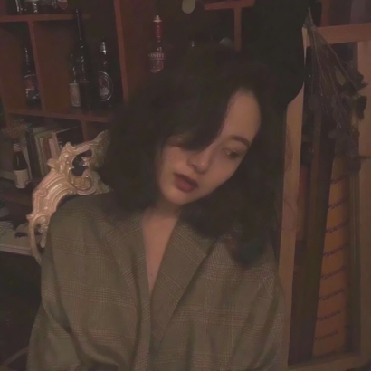 10张氛围感拉满！复古意境风女生QQ头像合集