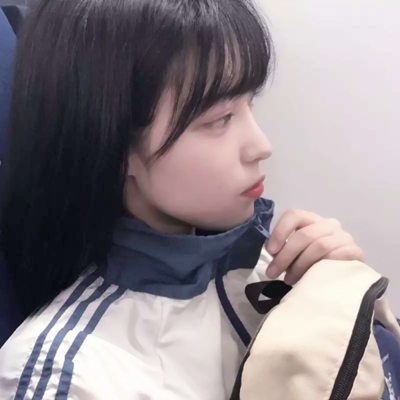 22张高清单人闺蜜头像 一人一张超好看