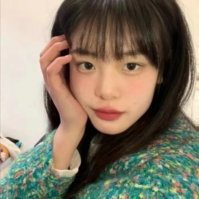 新版女生高级感头像图集 一共16张高清图