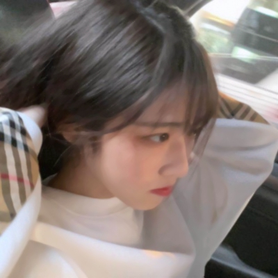 微信真人女生头像合集！25张高清真人图整理好了