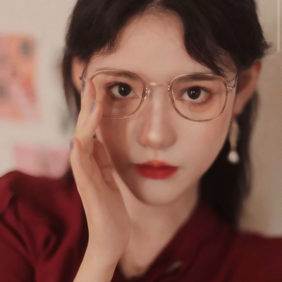 35张高清神仙颜值女生头像合集