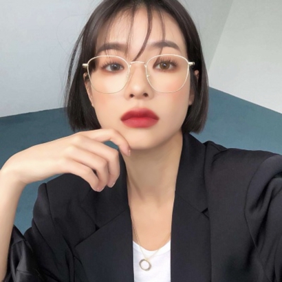 适合海王使用的高清真人女生头像，一共包含20张图片。,海王女头像,真人女生头像,高清头像,女生头像,头像图片,20张头像