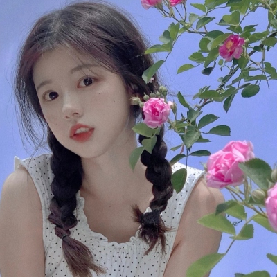 清新自然干净款女生微信头像上新啦，共20张