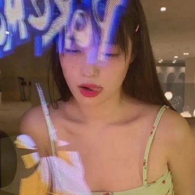 18张适合网恋用的青春活泼女生头像合集