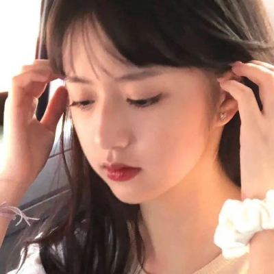 女生真人生活照头像合集（20张）