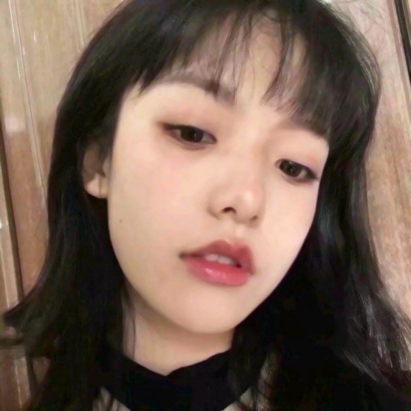 18张超高清女生素颜真人头像 氛围感直接拉满
