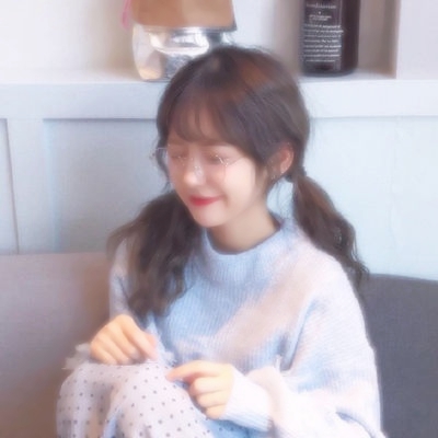 22张高清好看的女生素颜微信真人头像