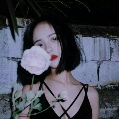 12张高清短发气质女生头像 时尚感拉满的潮流女头合集