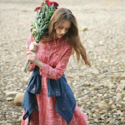 10张高清有气质的欧美风女生头像合集