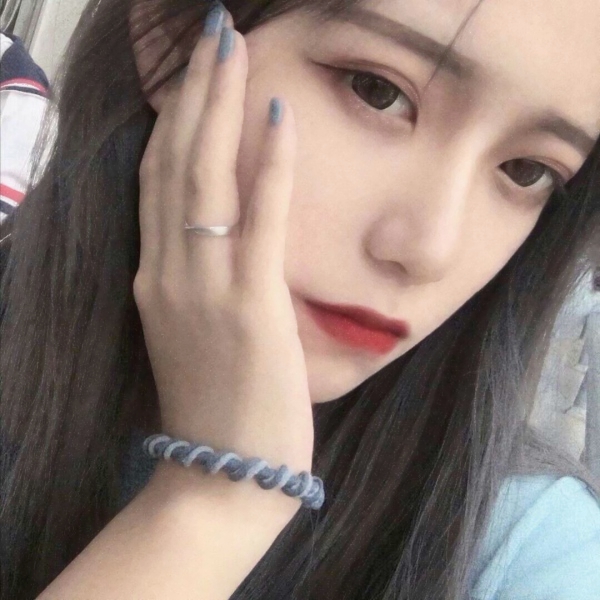 22张超清真人高冷小姐姐头像合集 女生头像专属精选