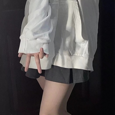 当下超火的真人女生头像合集 共20张